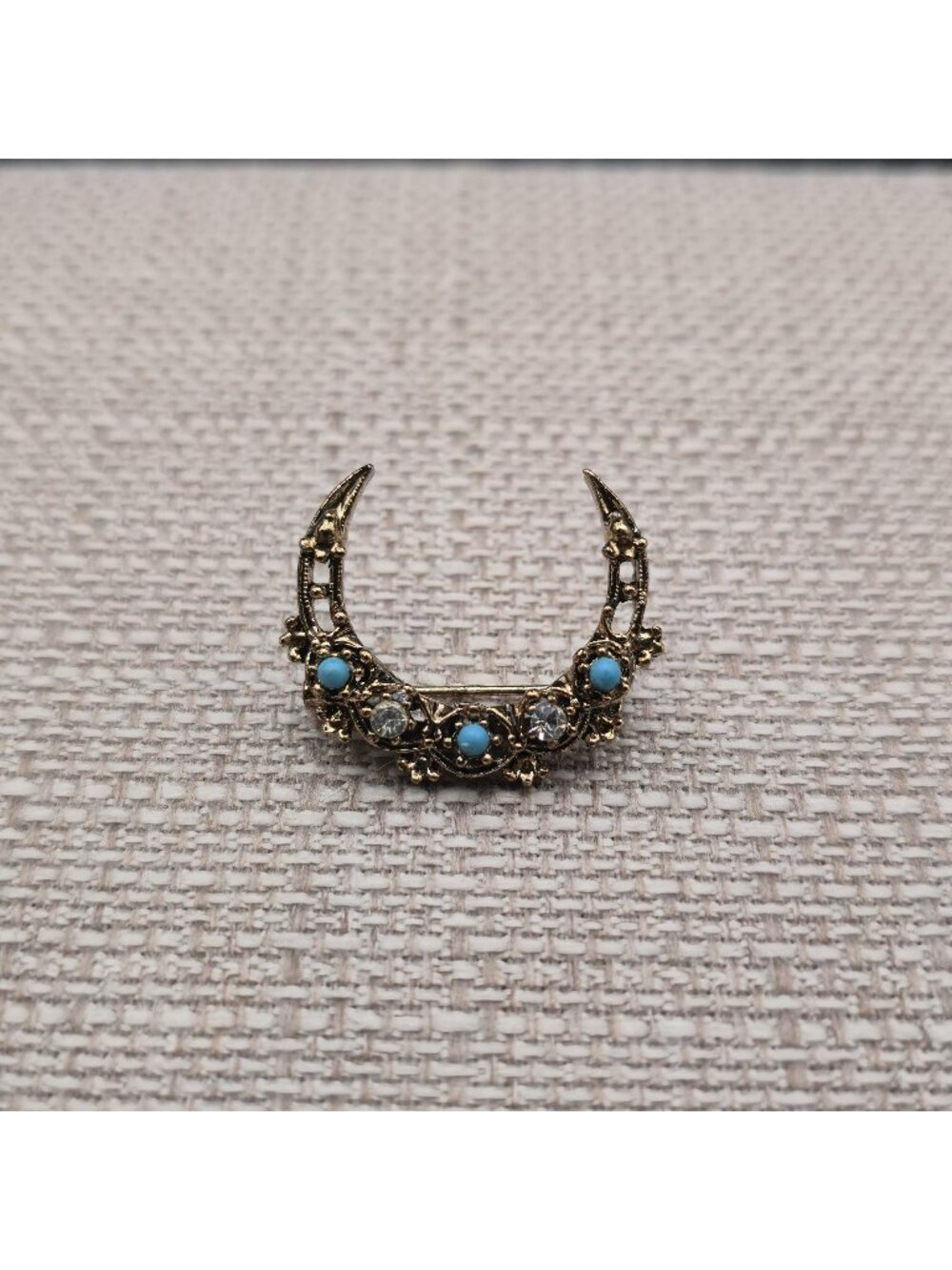 Vintage Crescent Moon Brooch Gold Faux Turquoise Rhinestone A8847